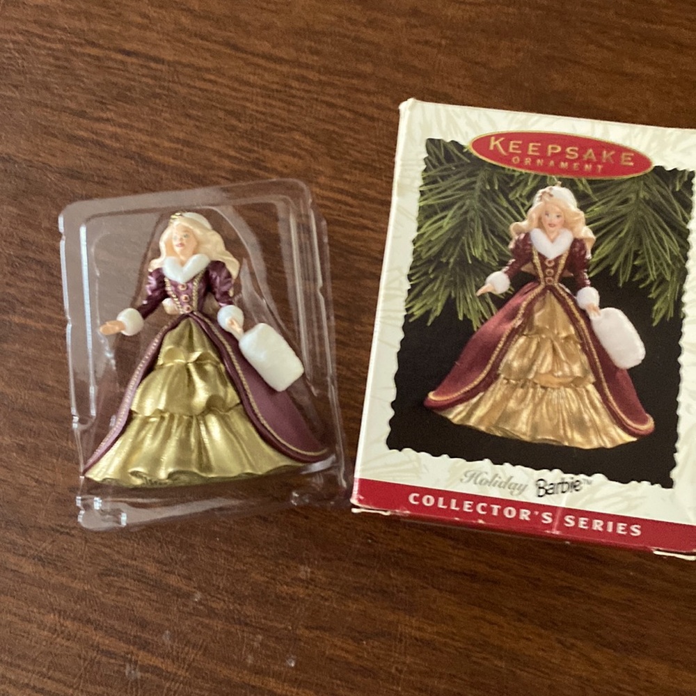Hallmark Holiday Barbie 1996 Ornament